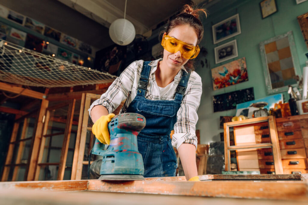 Renovace starého nábytku návod